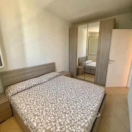 Apartament Il Delfino - Con Terrazza E Piscina *