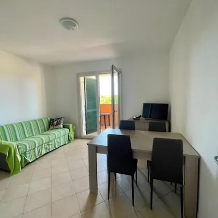 Daire Il Delfino - Con Terrazza E Piscina