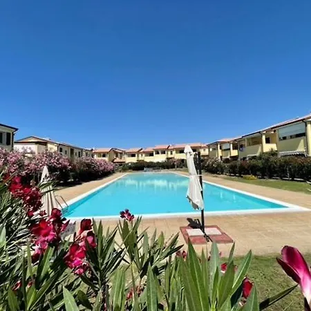 Apartament Il Delfino - Con Terrazza E Piscina