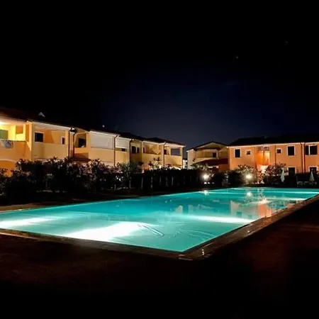 Il Delfino - Con Terrazza E Piscina Apartament